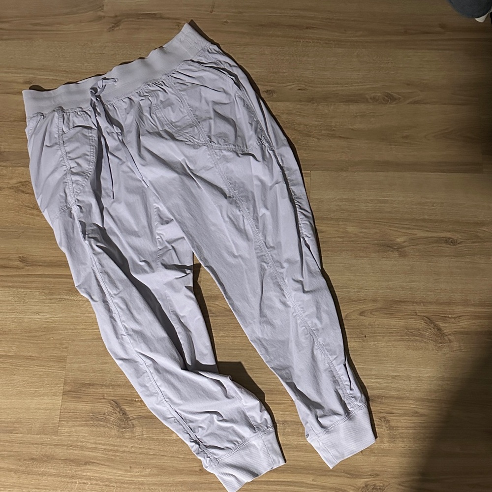 CALIA by Carrie Underwood Light Gray Joggers